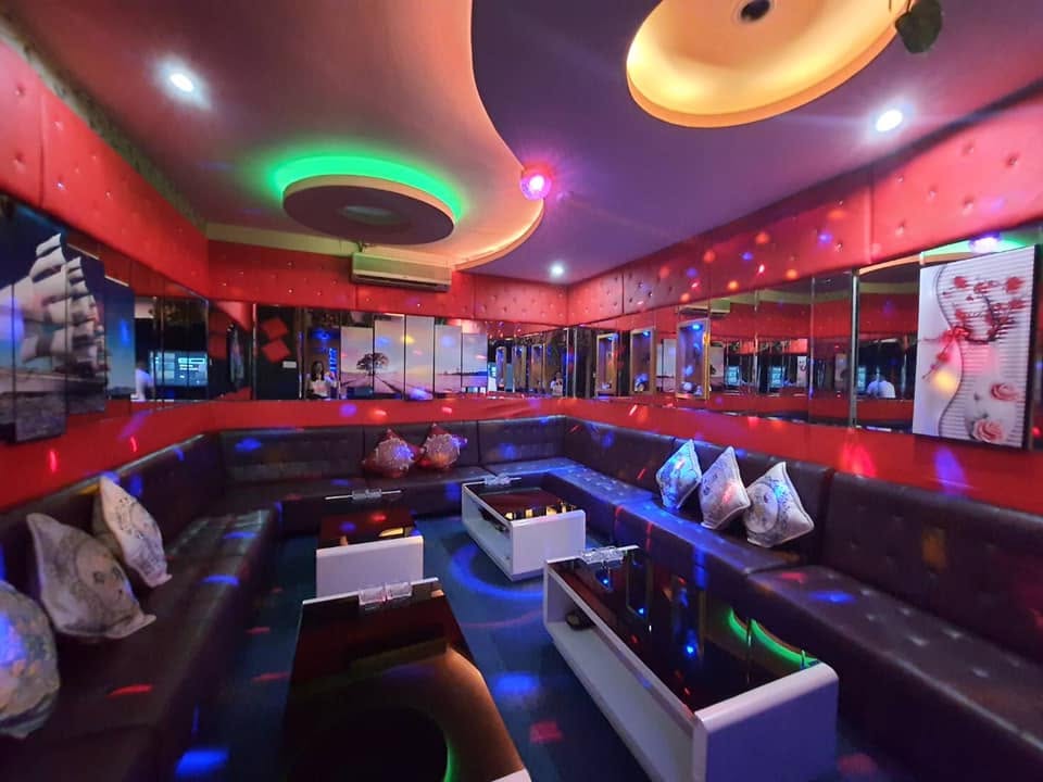 Karaoke Room và Lounge — hai trải nghiệm tại Forte